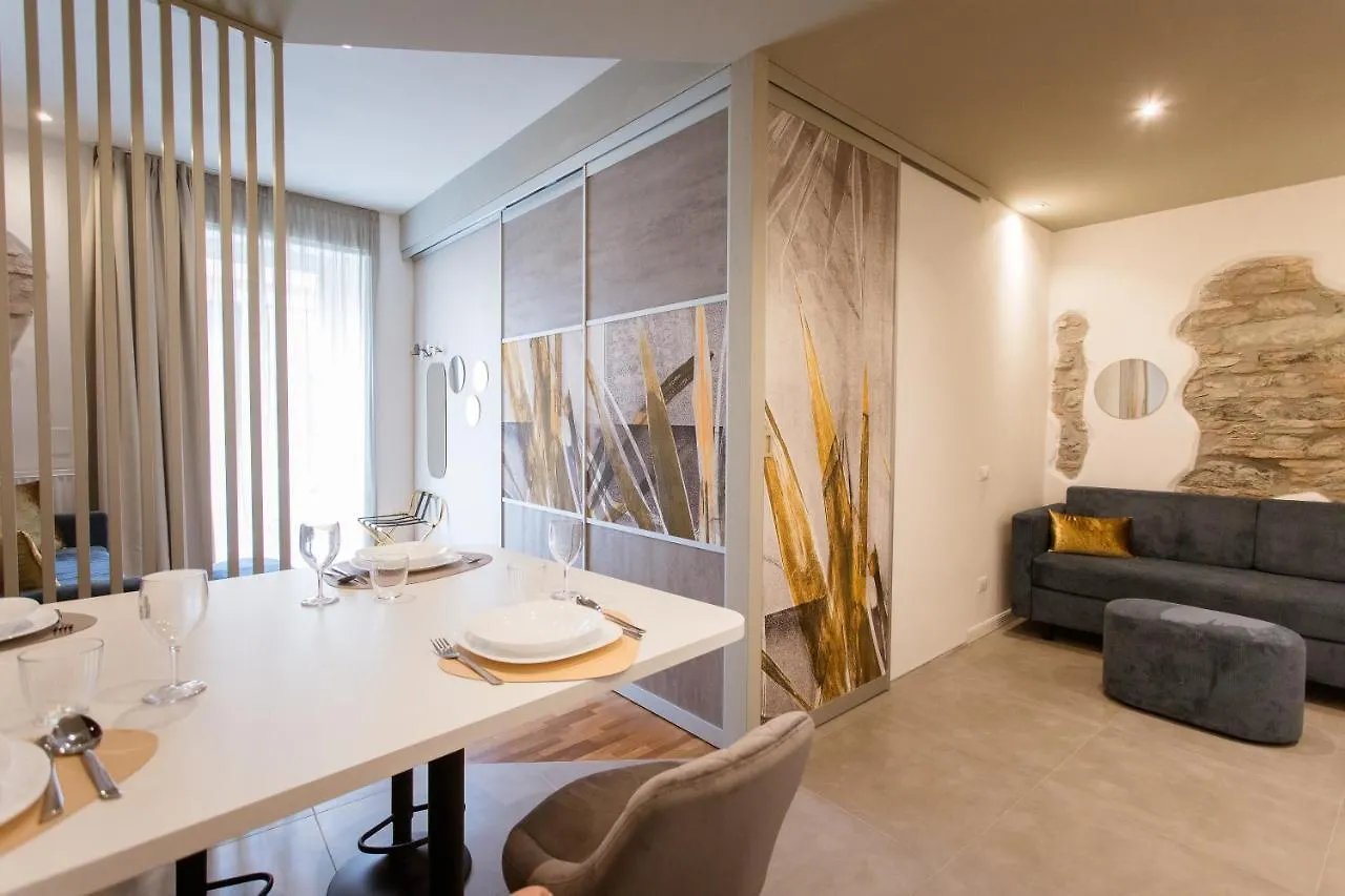 Elegant Apartments 5 Terre La Spezia 0*,  Italy