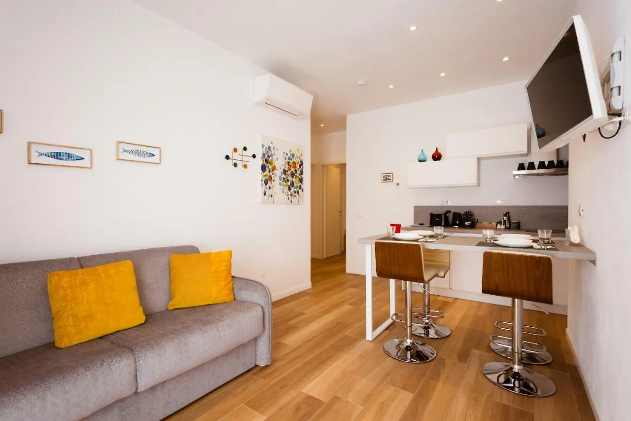 Elegant Apartments 5 Terre La Spezia Italy